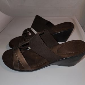 Brown Dexflex Wedges